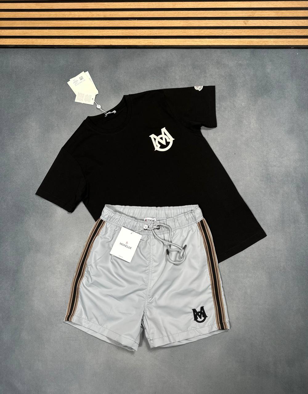 MONCLE SWIM SHORT or T-shirt am2407