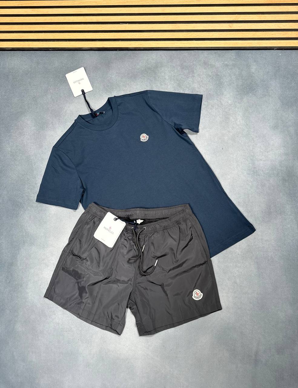 SUPER CLO MONCLER SWIM SHORT or T-shirt am2407