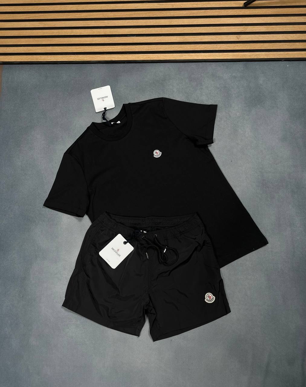 SUPER CLO MONCLER SWIM SHORT or T-shirt am2407