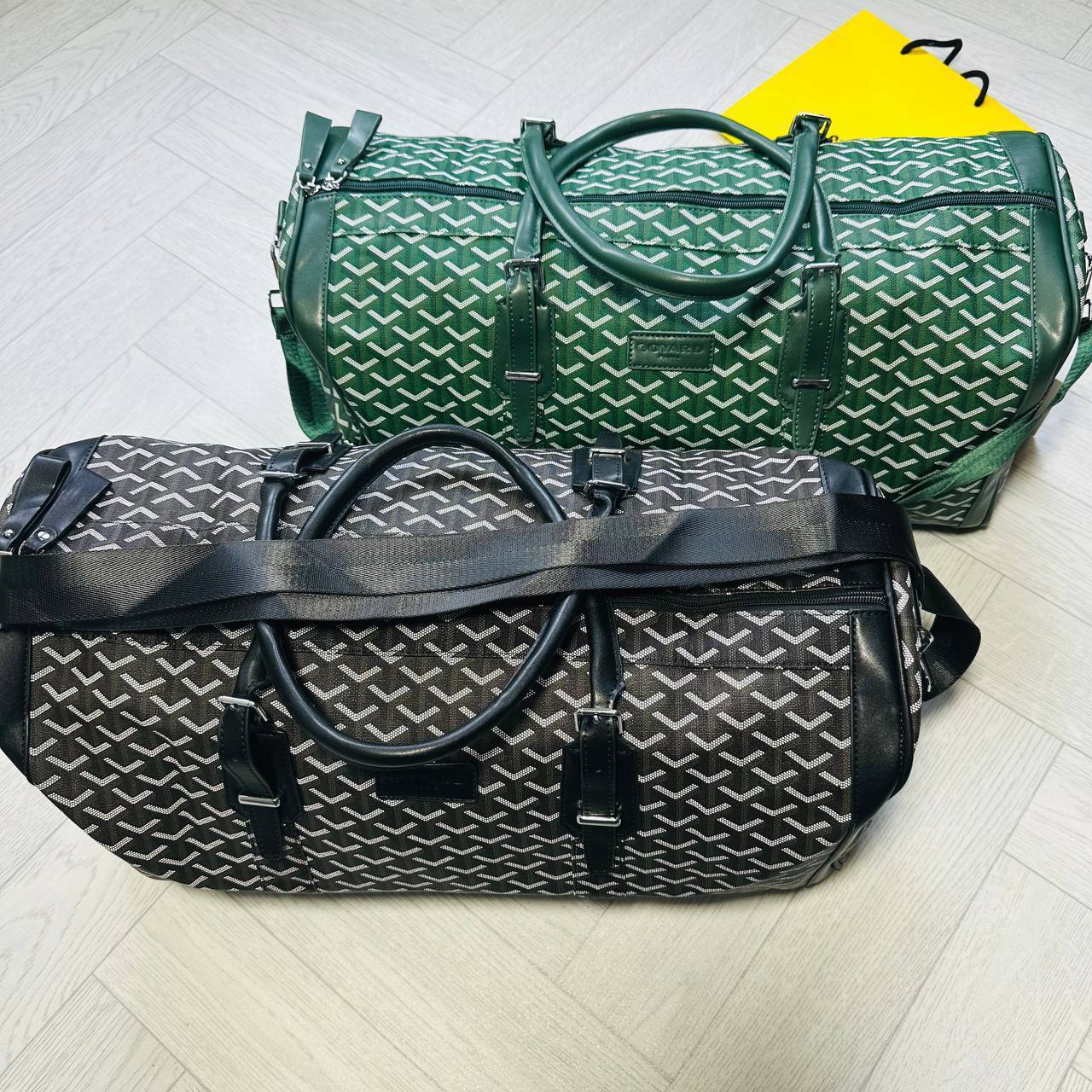 COLN QUALITY GOYAR GYM BAG WHIT DUST BAG to1405