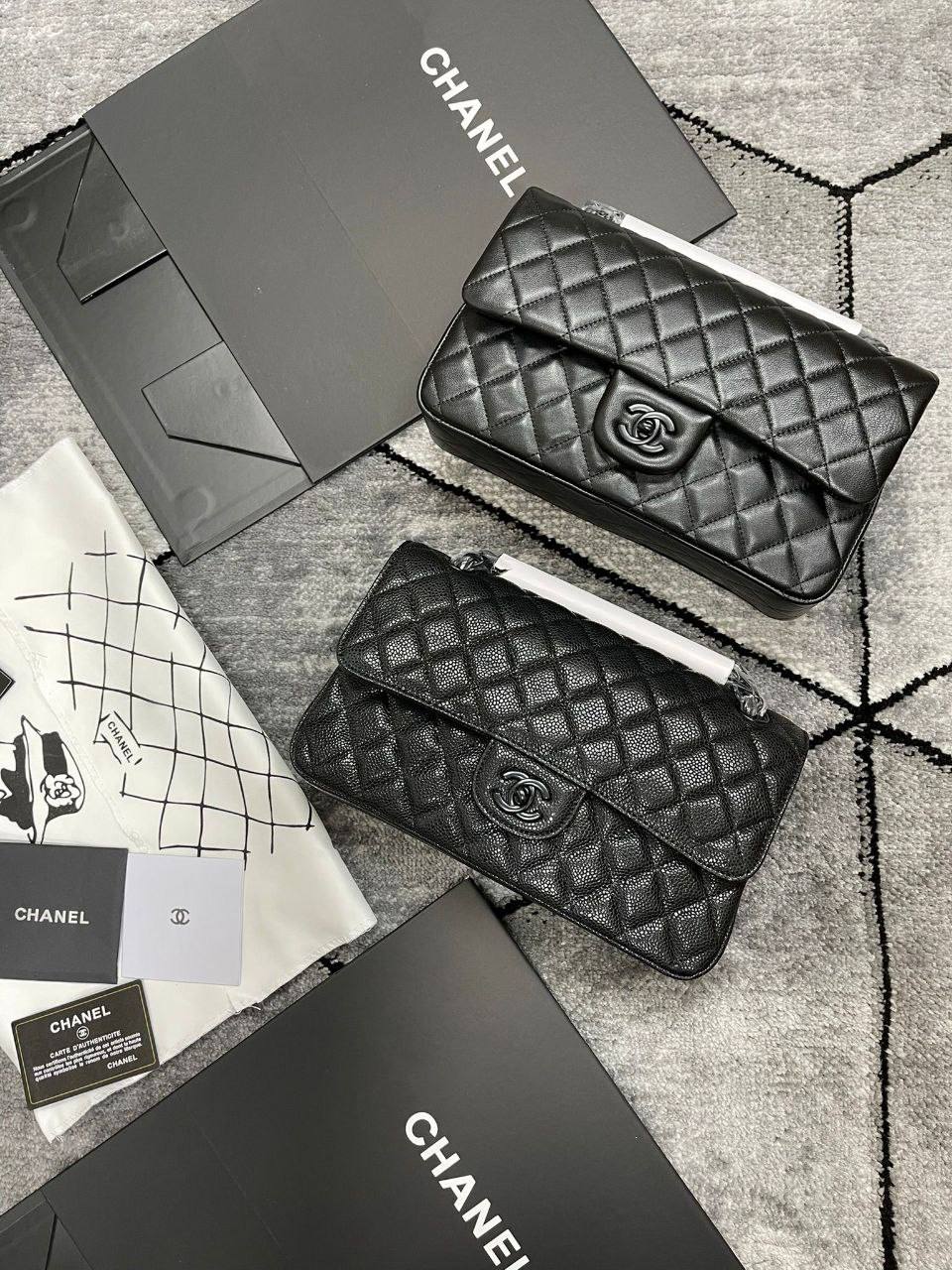 CHANNELE BAGS LEATHER ONES COMWS WITH BOX DUST BAG ETC su0711