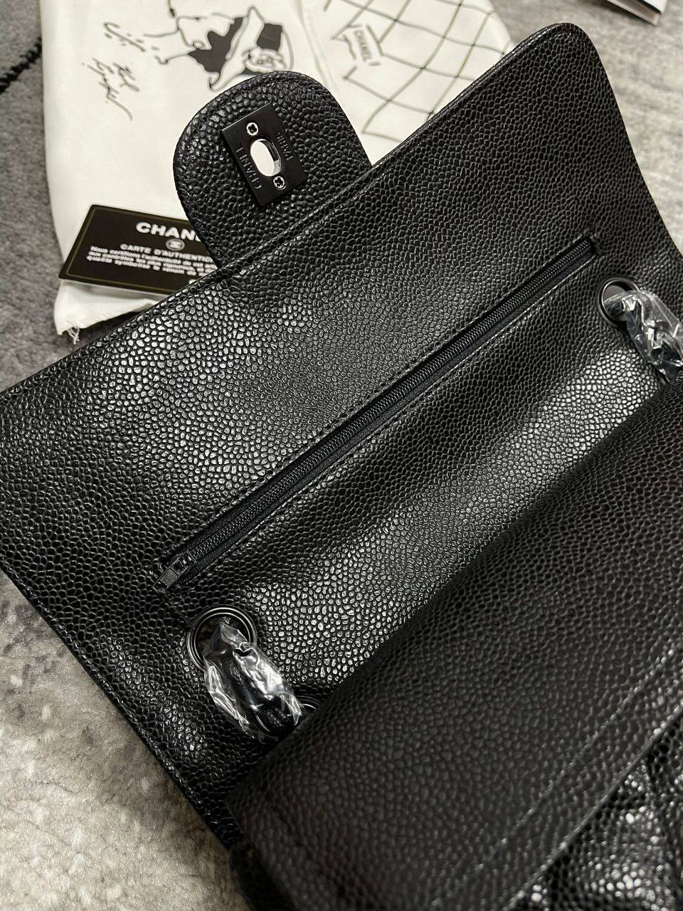 CHANNELE BAGS LEATHER ONES COMWS WITH BOX DUST BAG ETC su0711