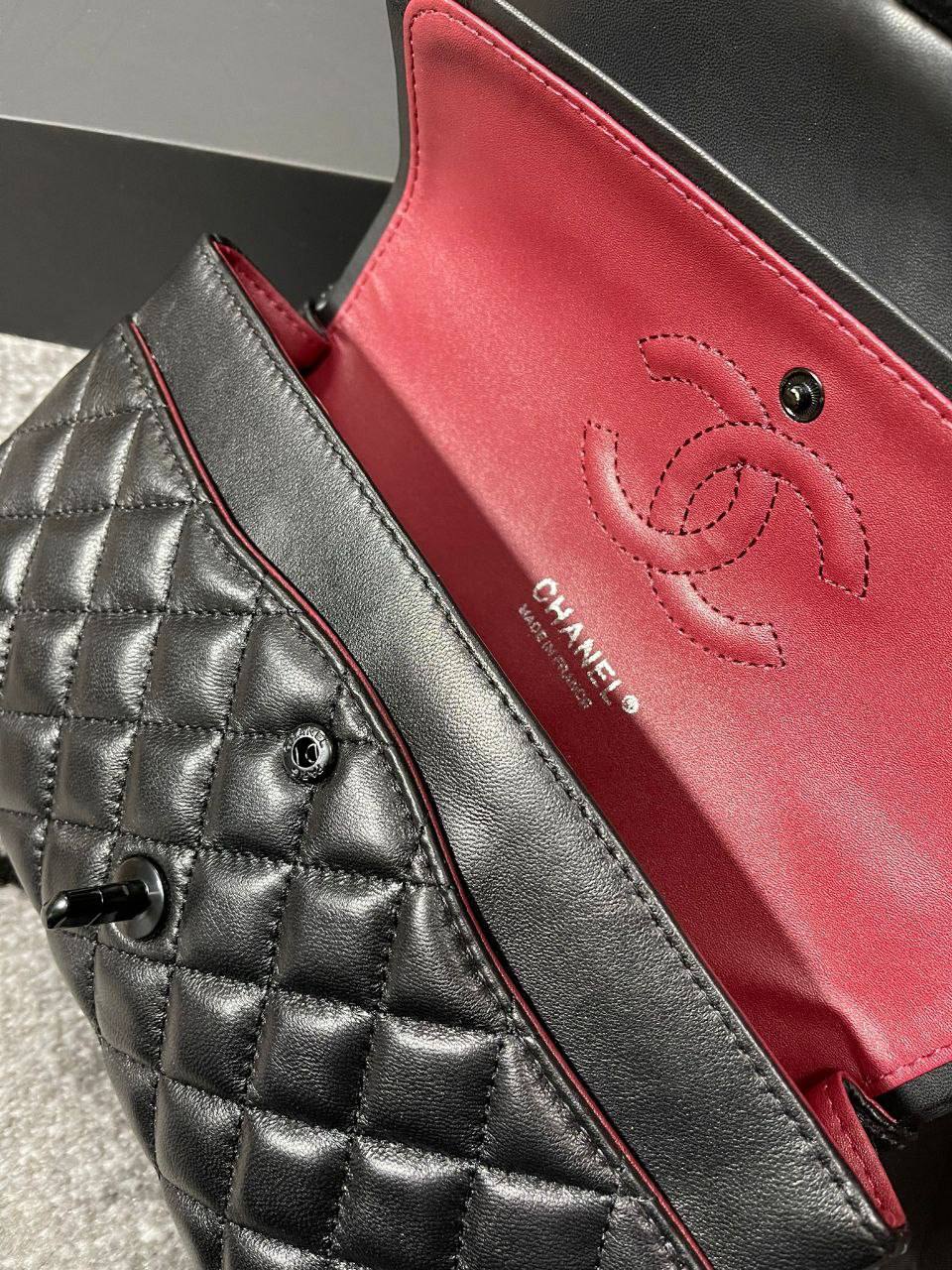 CHANNELE BAGS LEATHER ONES COMWS WITH BOX DUST BAG ETC su0711