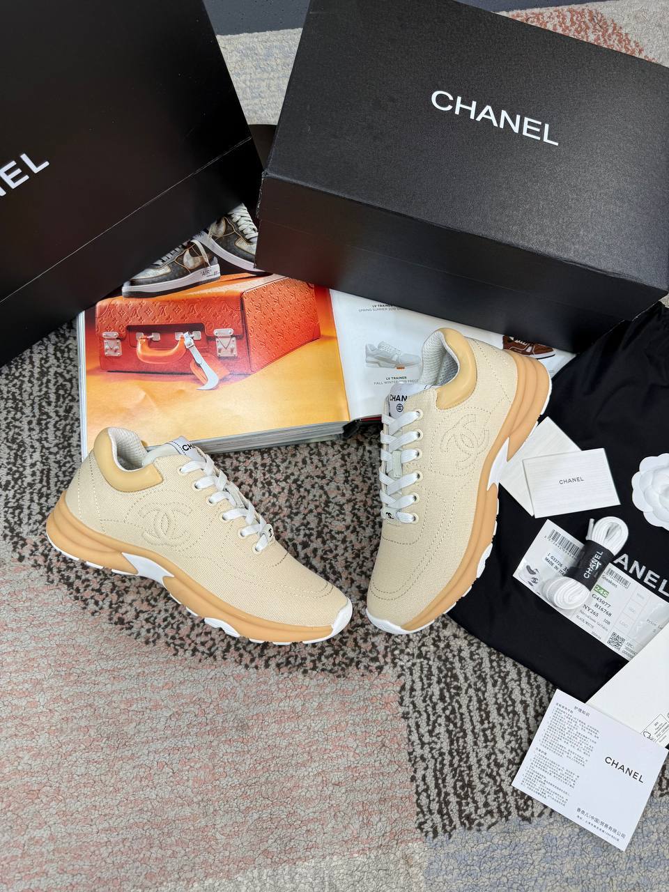 Chanele trainers boxed su0711