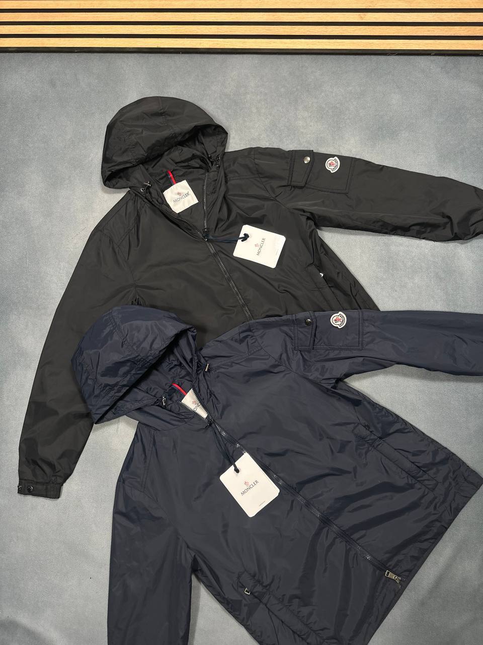 SUPER CLO MONCLER WINDBREAKER am2707