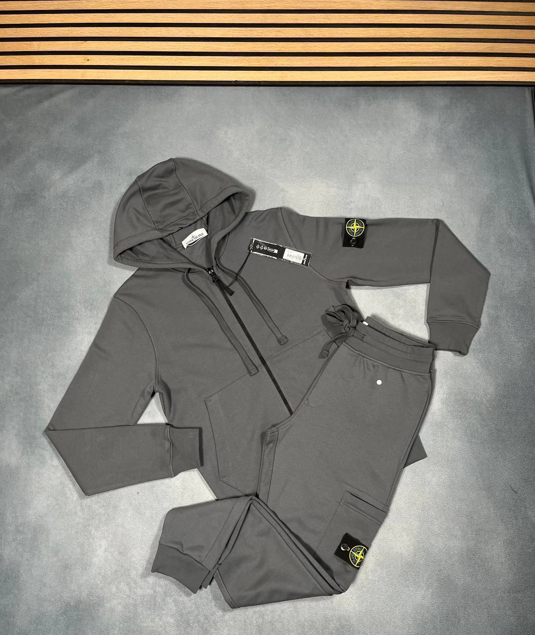SUPER CLO STONE ISLAND TRACKSUITS am2707