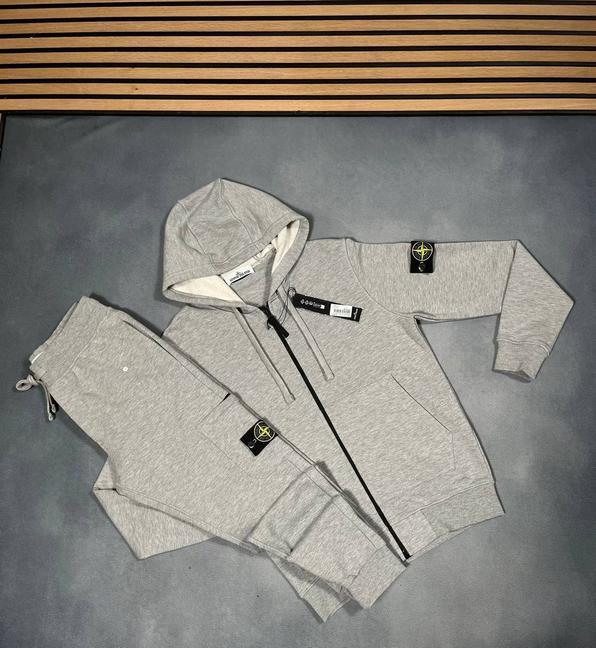 SUPER CLO STONE ISLAND TRACKSUITS am2707