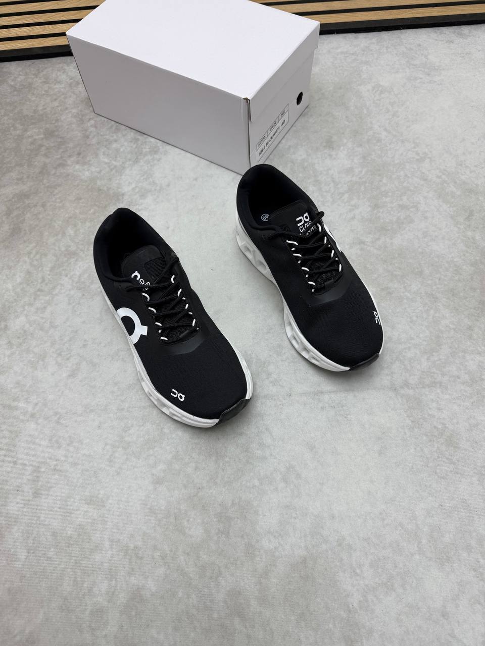 MENS ONCLOU TRAINERS am1705