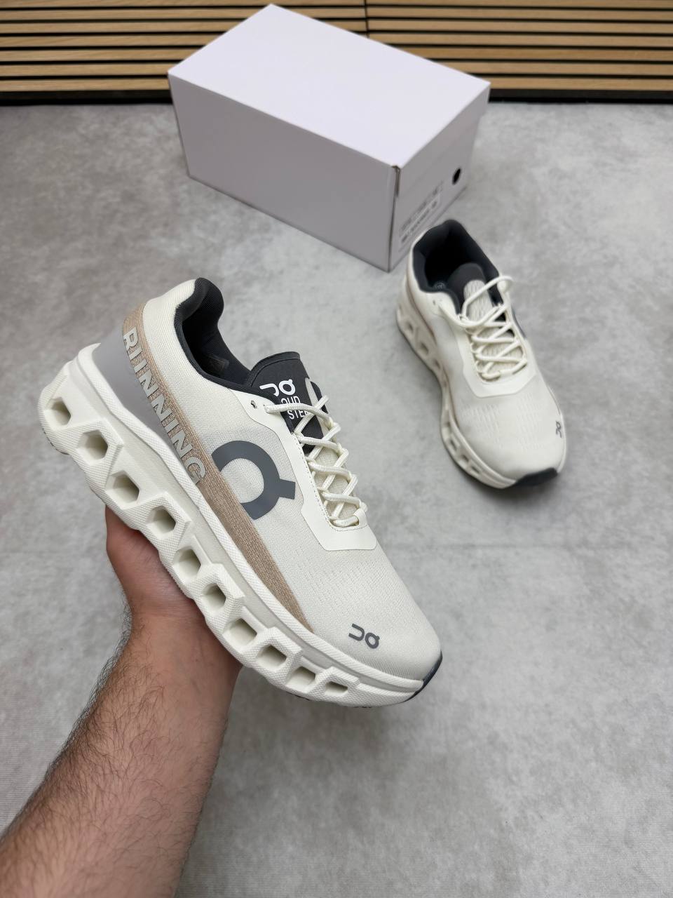 MENS ONCLOU TRAINERS am1705