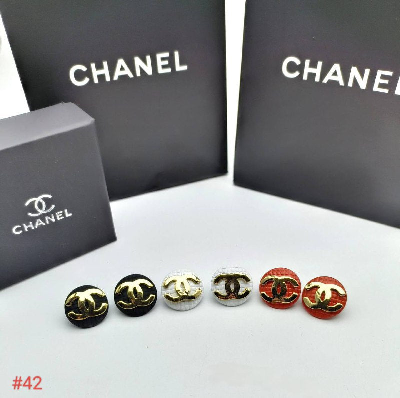 Channele earrings with box and carrier bag sa0511