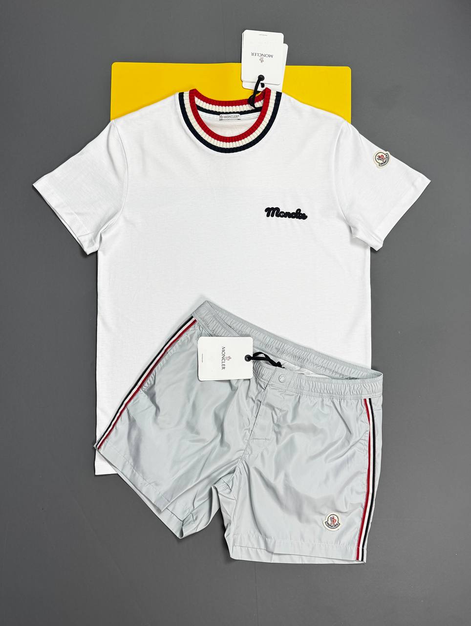 Moncler T-shirts or Swim shorts na01085
