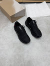 ON CLOU TRAINERS COME WITH BOX ETC am1805