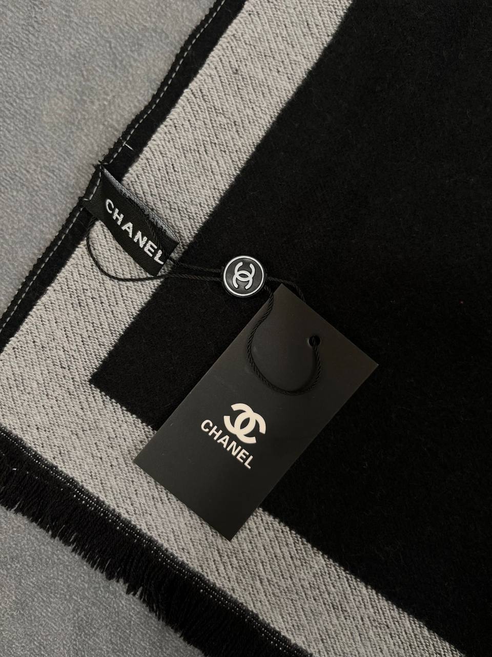 CHANEL SCARF COME WITH BOX am0108