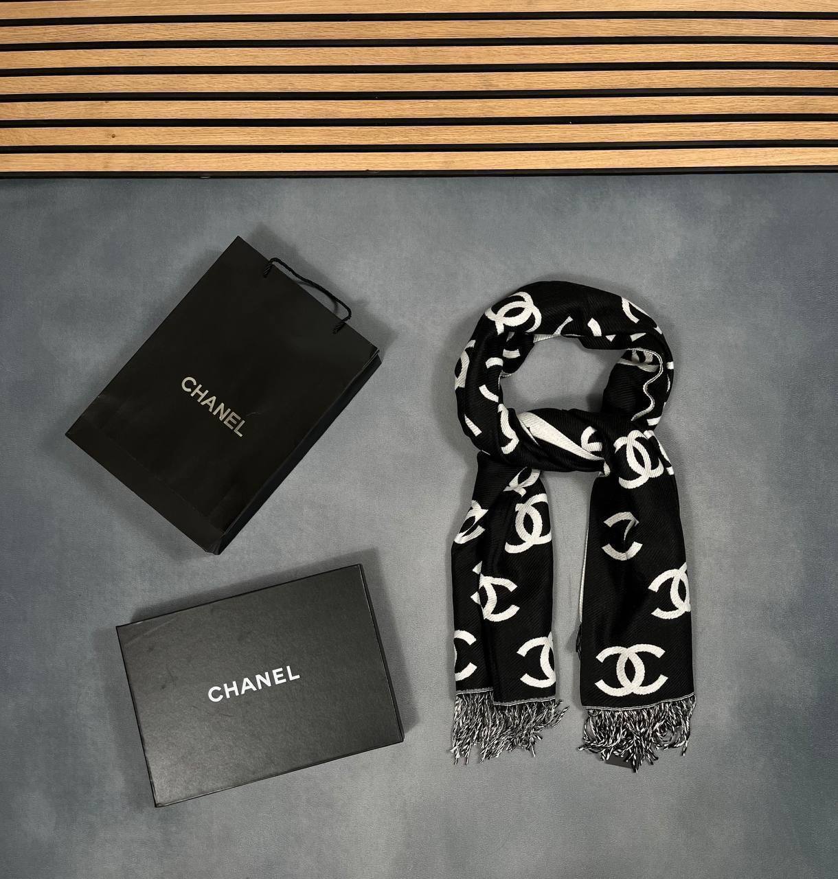 CHANEL SCARF COME WITH BOX am0108