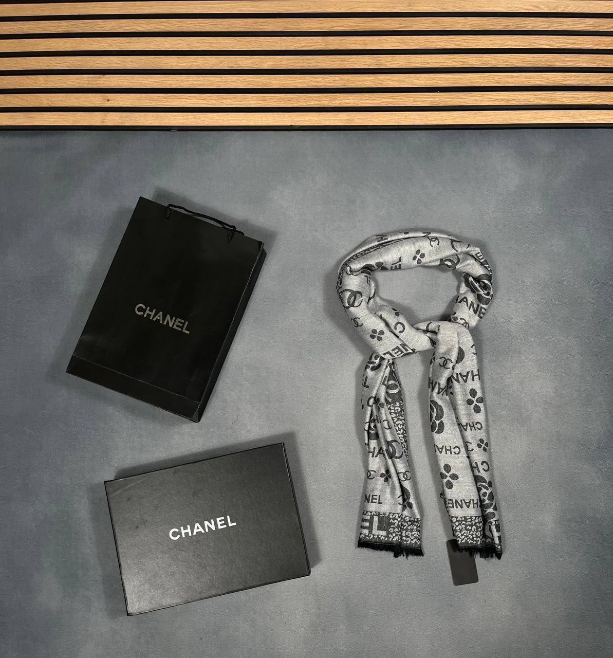 CHANEL SCARF COME WITH BOX am0108