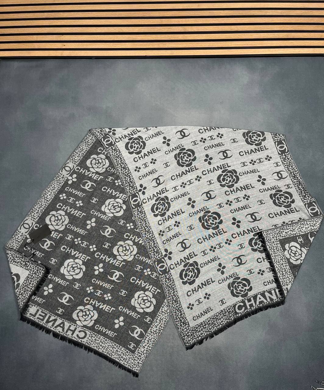 CHANEL SCARF COME WITH BOX am0108