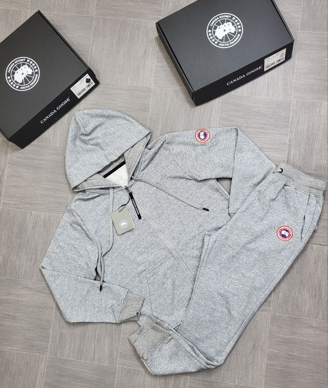 QUALITY CANAD GOOS TRACKSUIT WITH BOX ak1905