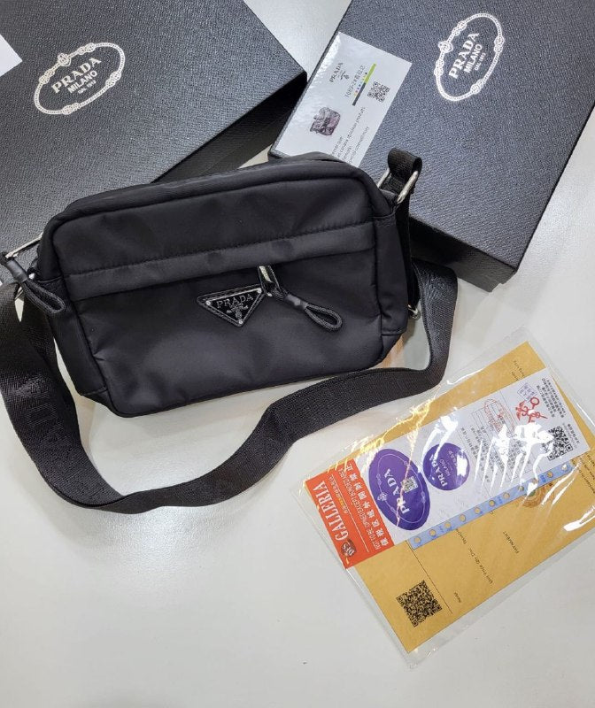 QUALITY PRAD SHOULDER BAG ak2105