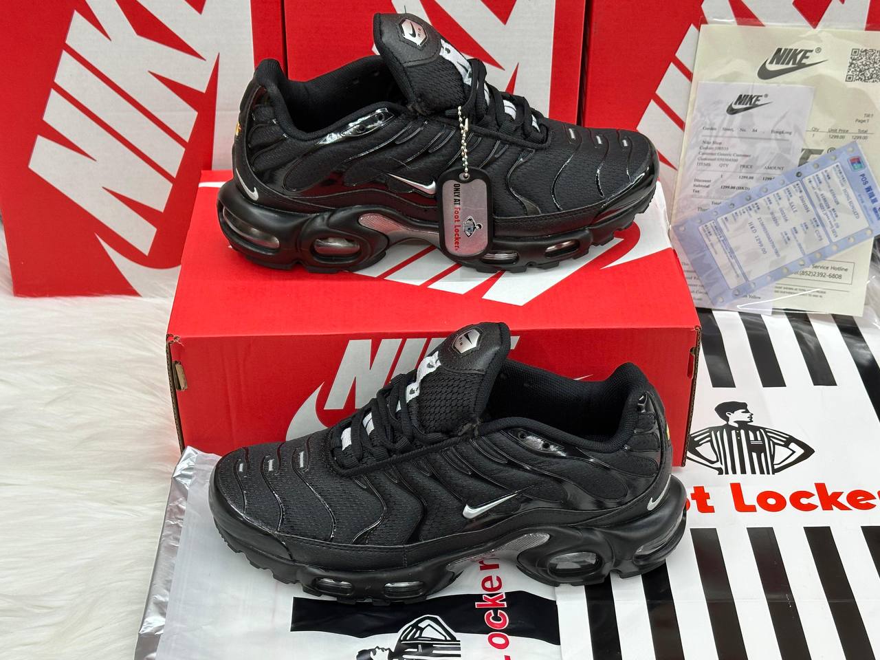 NIK TN AIR MAX PLUS  COME WITH BOX ETC am1905