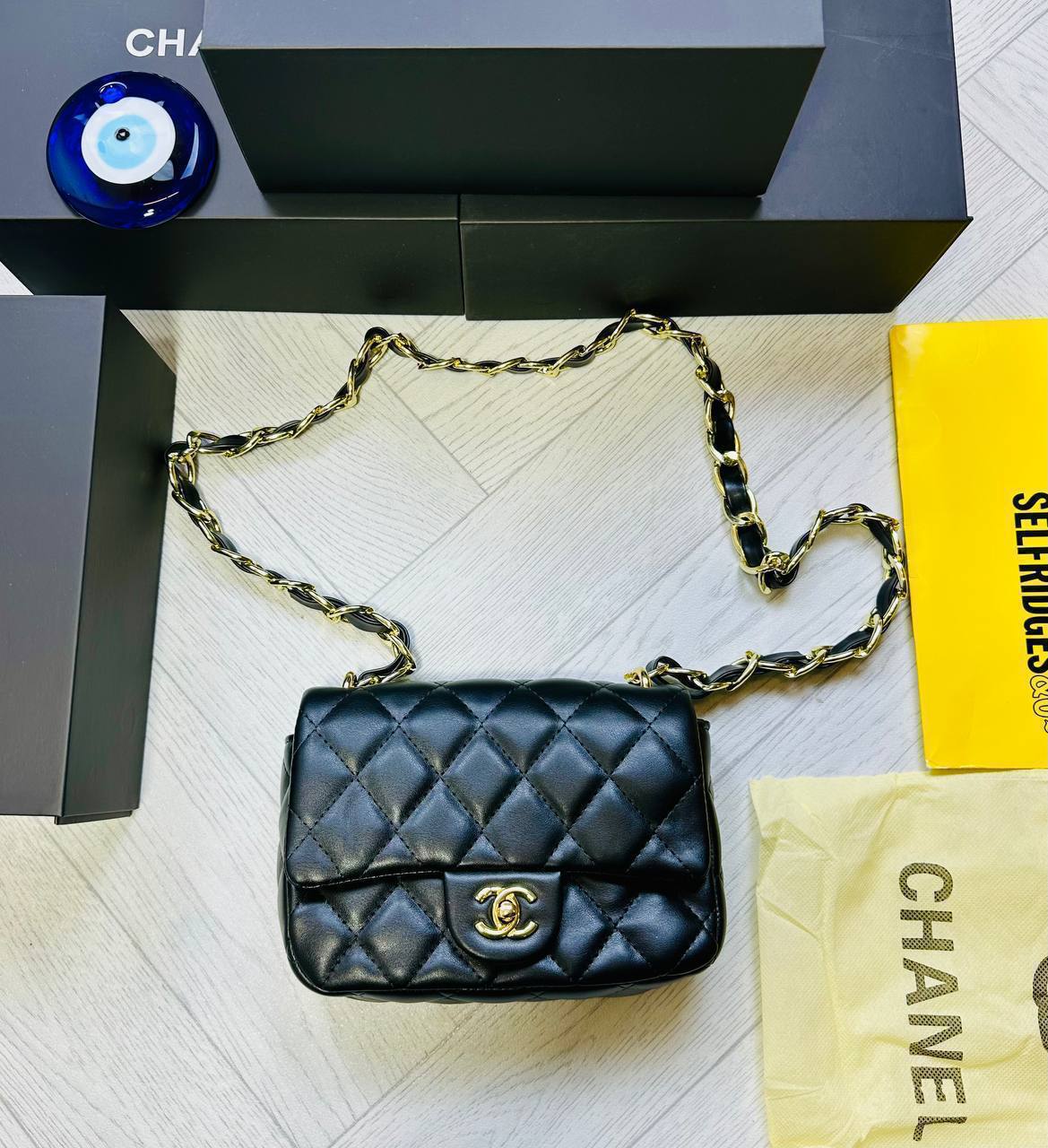 CHANE BAG WHIT BOX to2105
