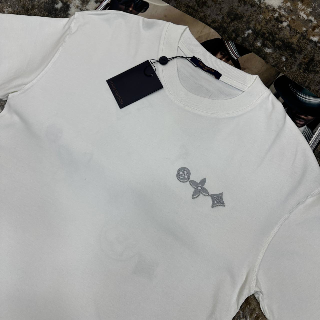 Top quality Lv T-shirt ha0308