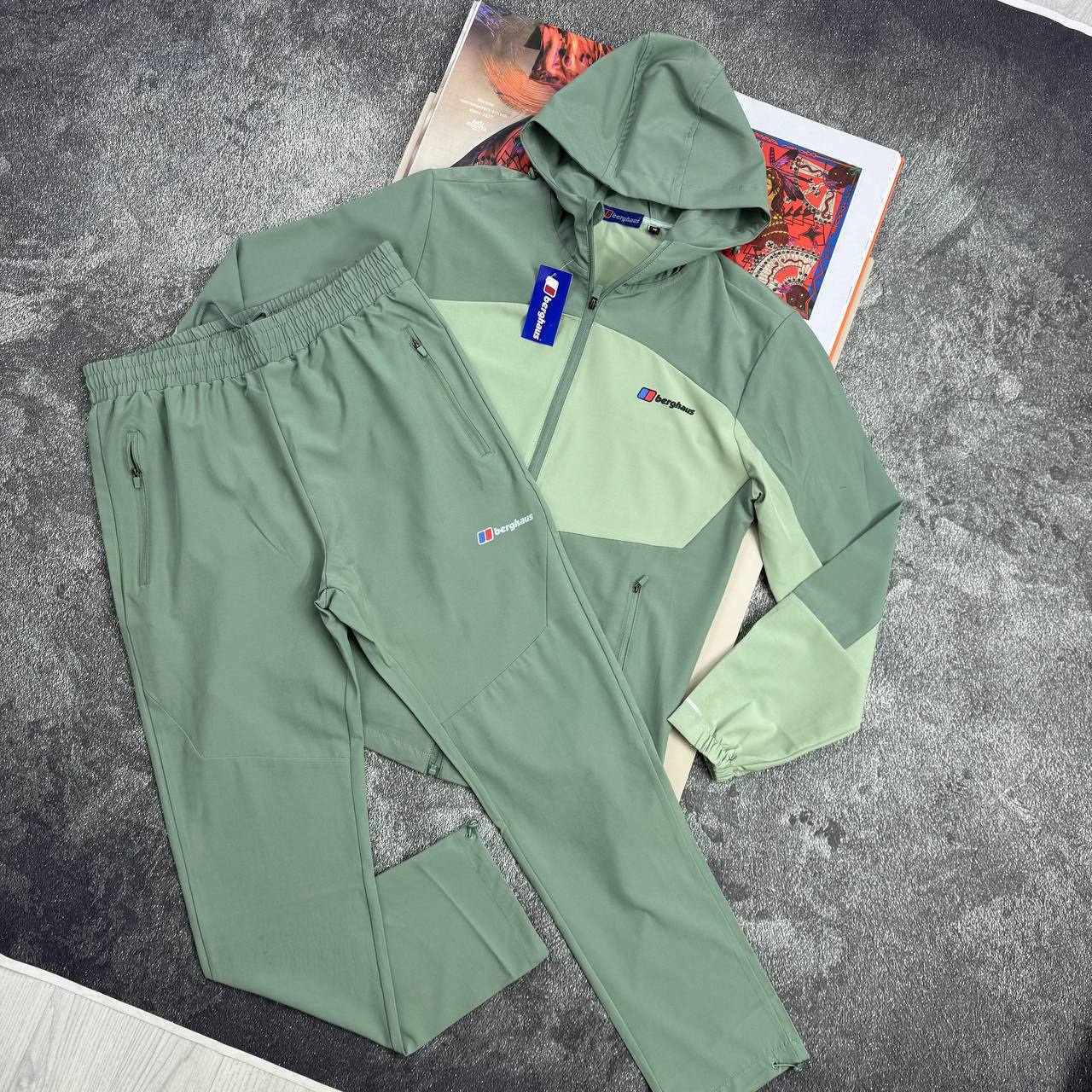 Bergau tracksuit sa2005