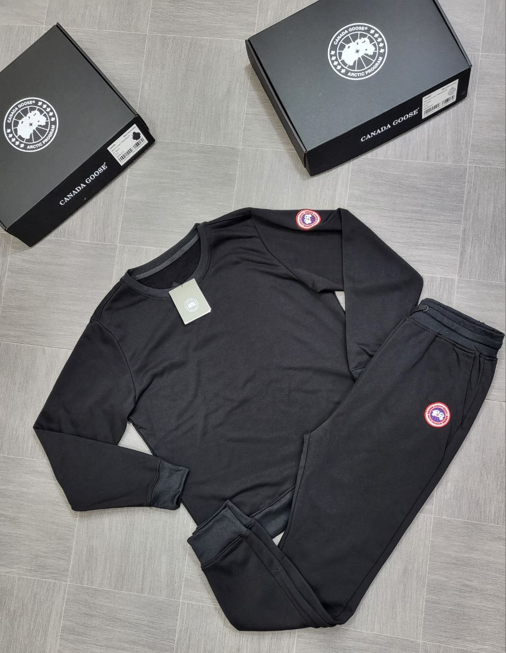 QUALITY CANAD GOOS TRACKSUIT WITH BOX ak2205