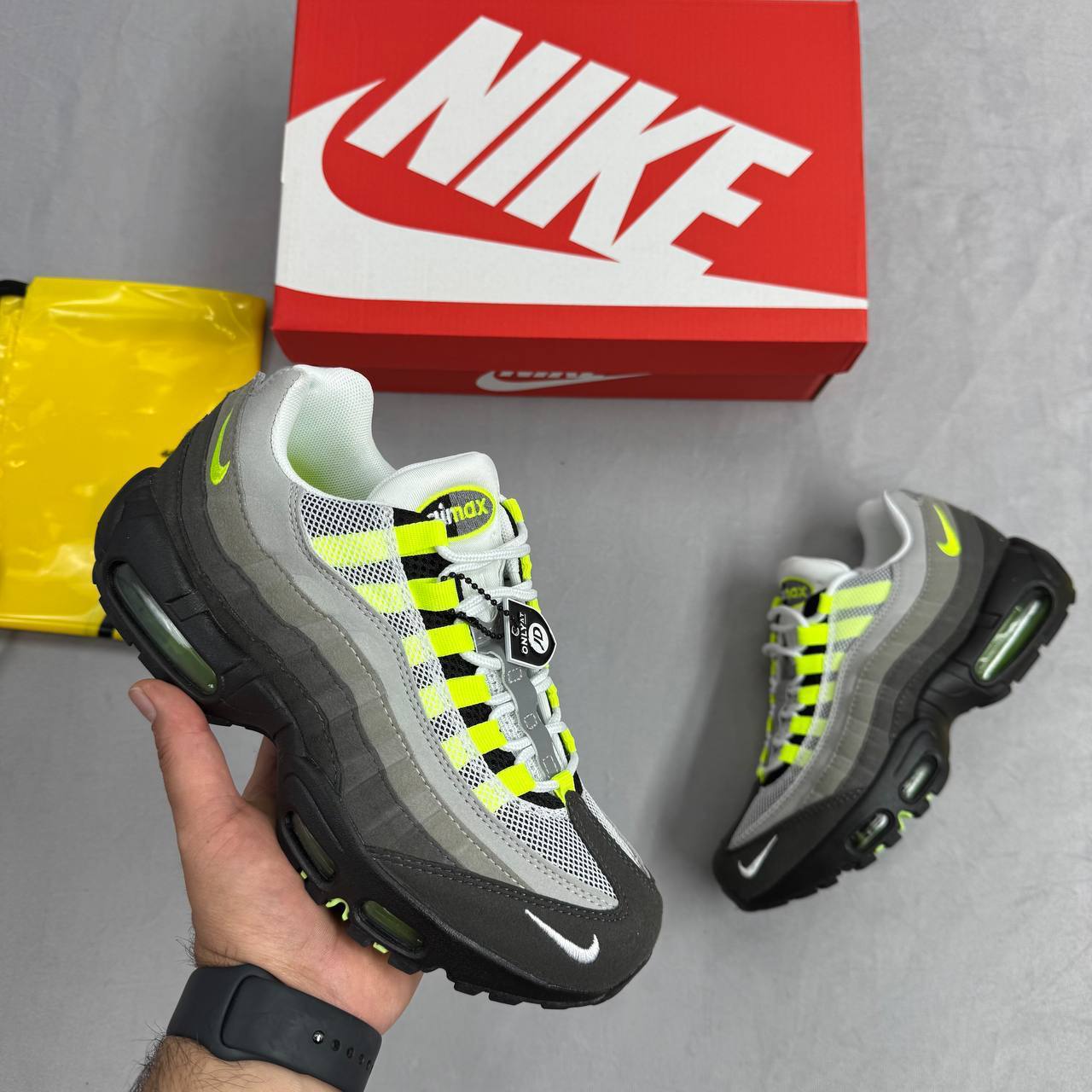 Imported Nike 95s sa0408