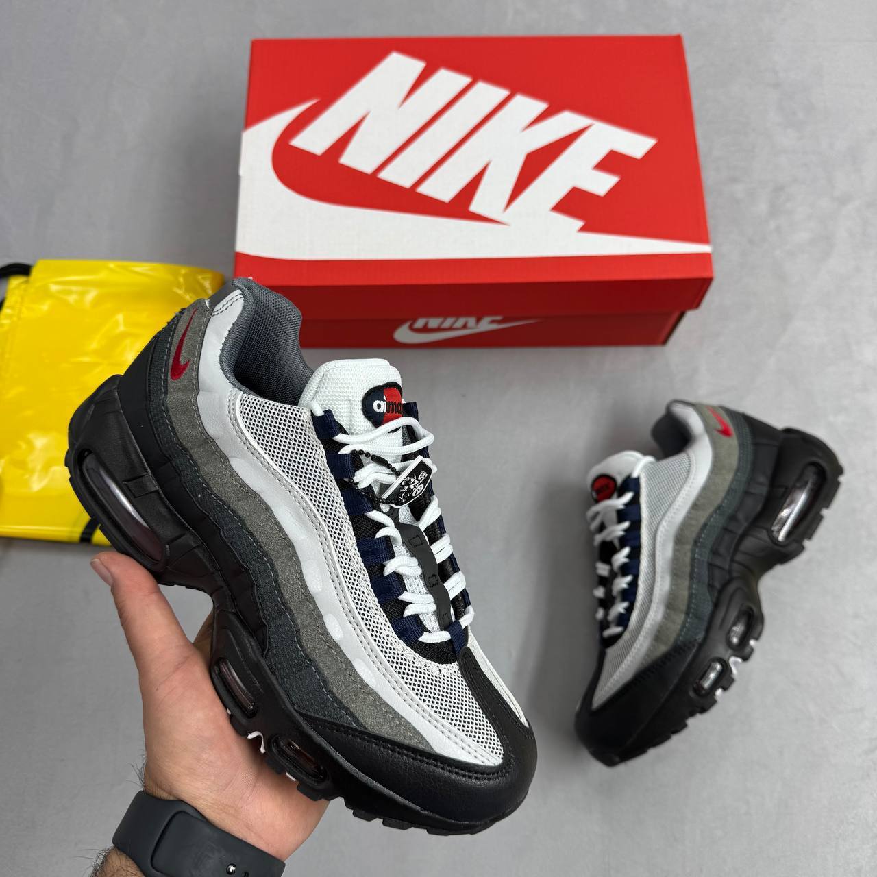 Imported Nike 95s sa0408