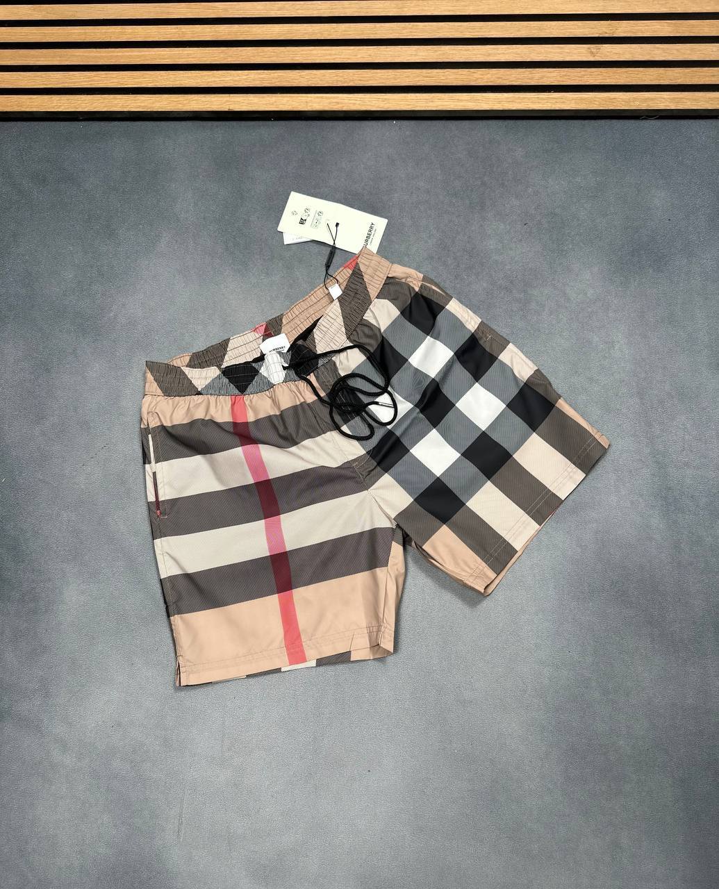 BURBERRY SWIM SHORTS am0409