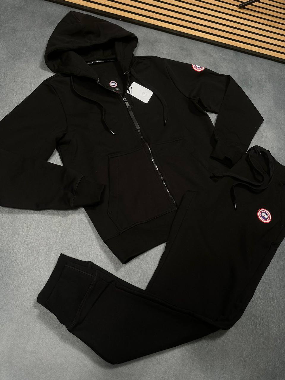 SUPER CLO CANADA GOOSE TRACKSUITS am0508