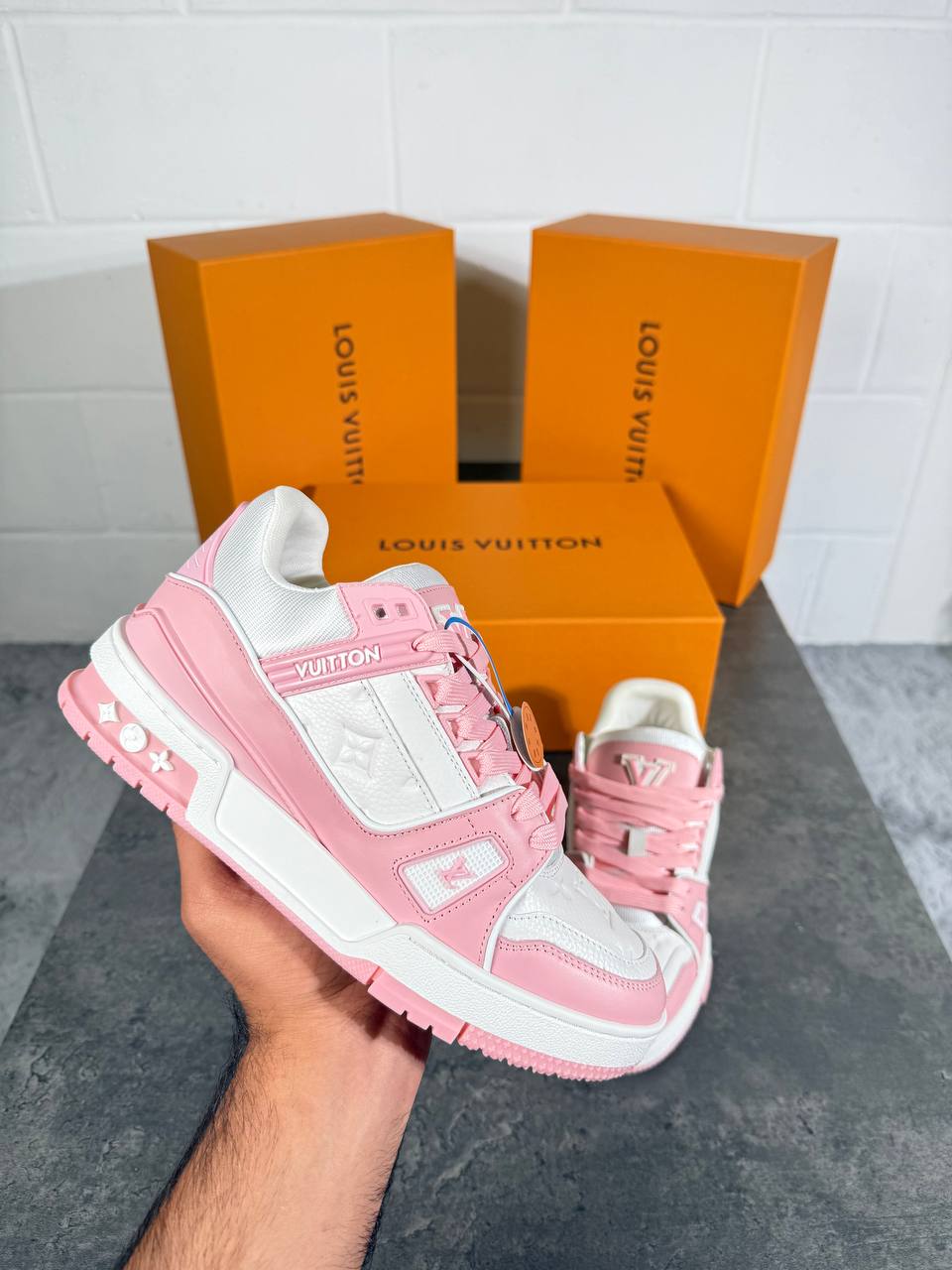 Lv trainers 0808