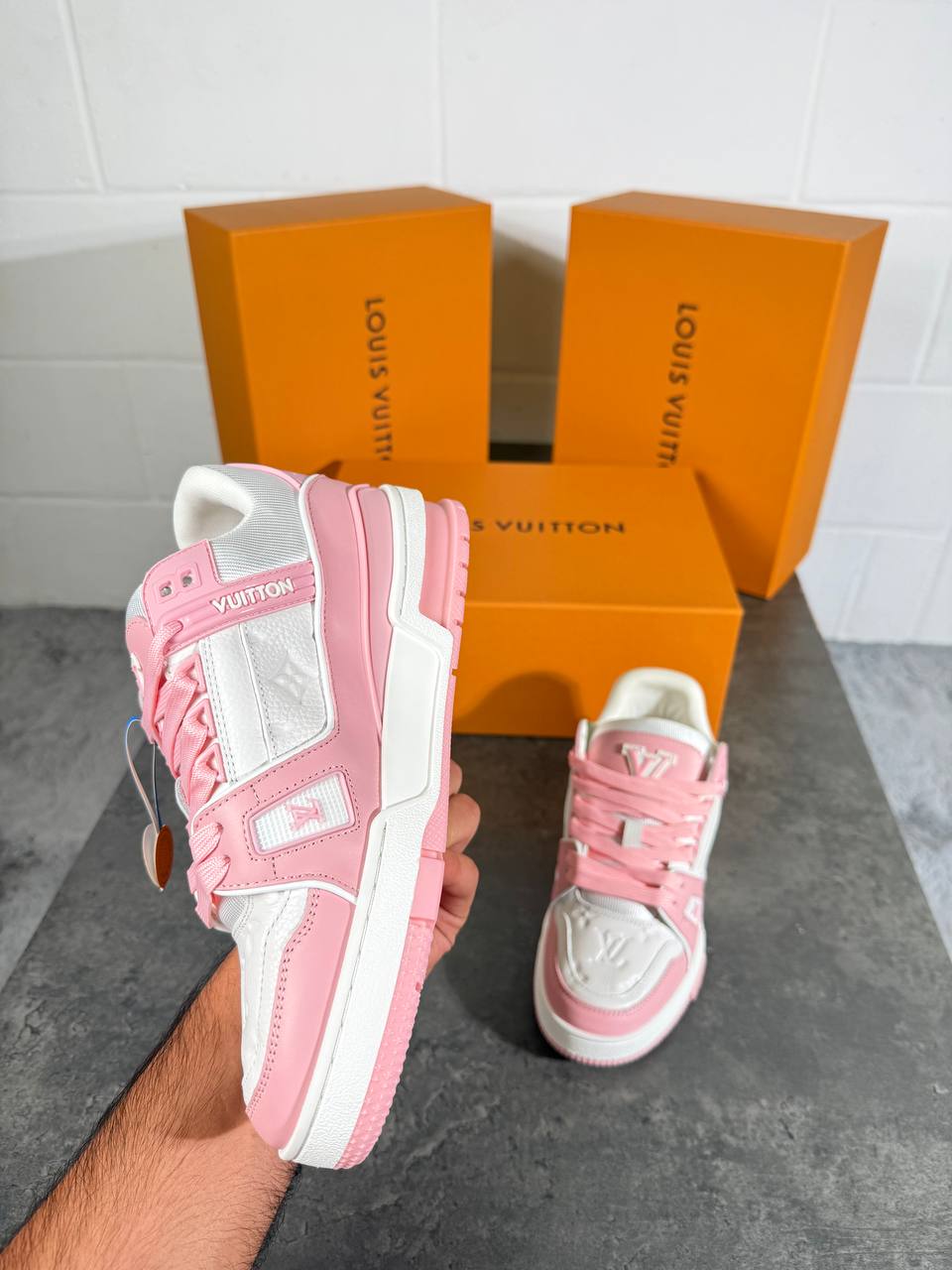 Lv trainers 0808
