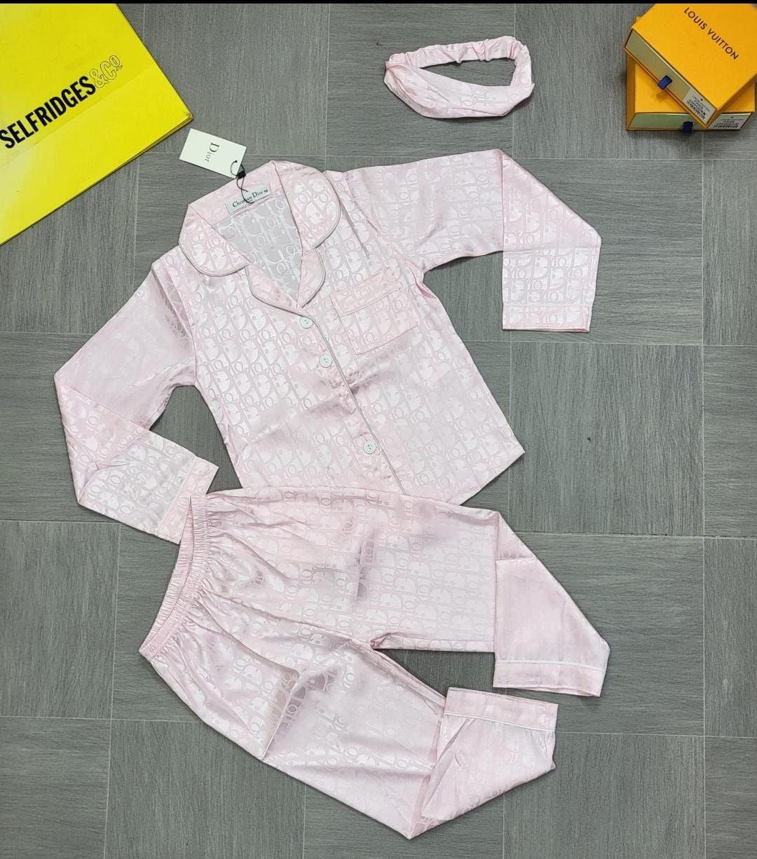 QUALITY SLEEPING SUIT ak0908 DIO