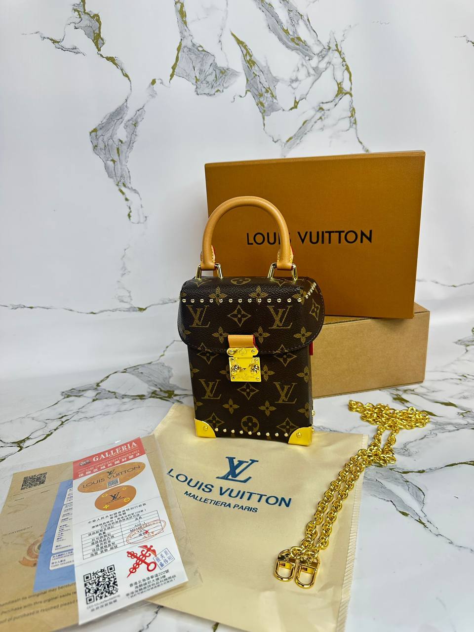 SUPER CLON LV BAG COME WITH BOX ETC am2805