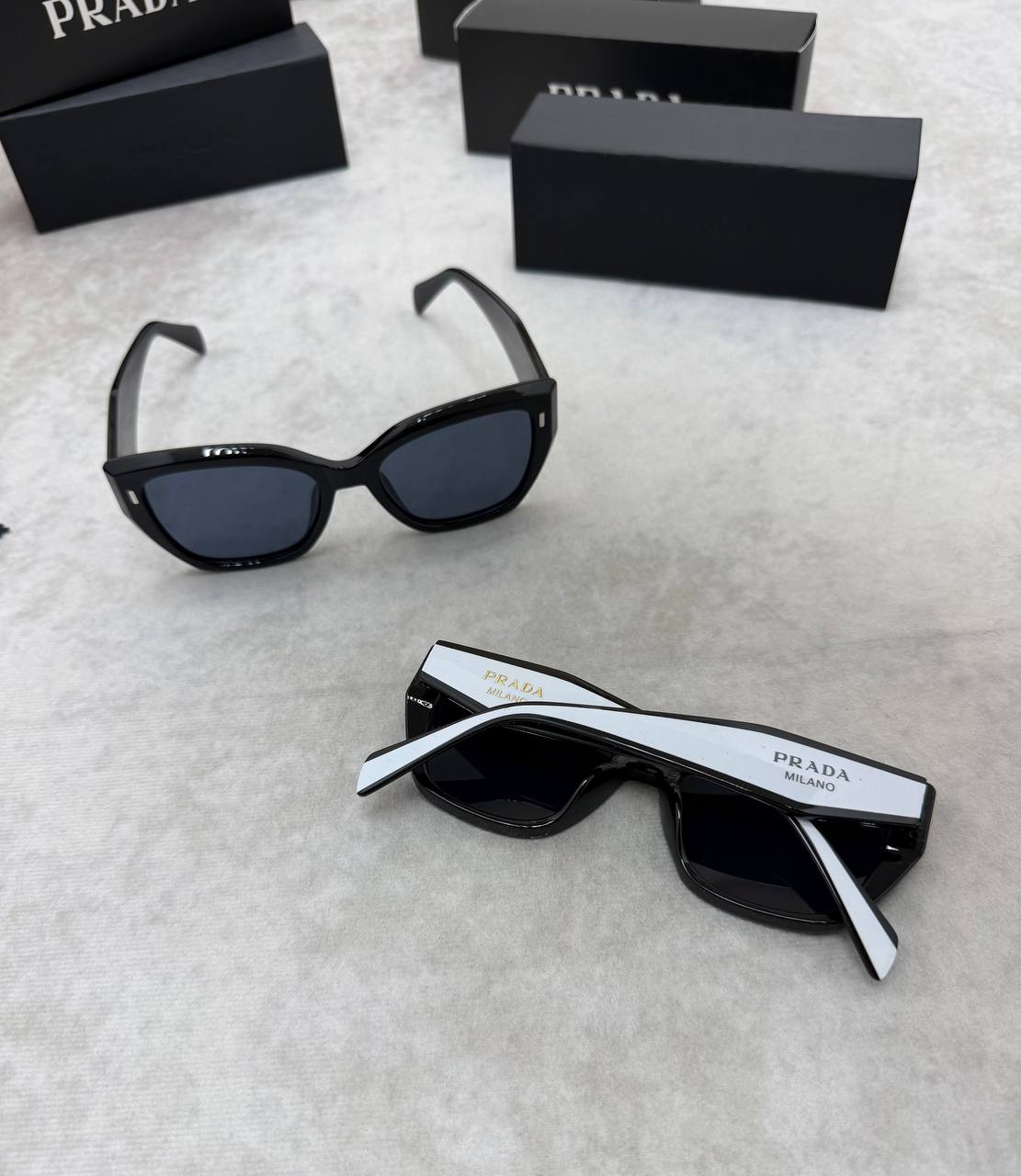 PRAD SUNGLASSES COME WITH BOX ETC am2905
