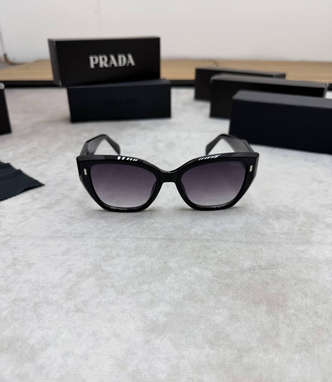 PRAD SUNGLASSES COME WITH BOX ETC am2905