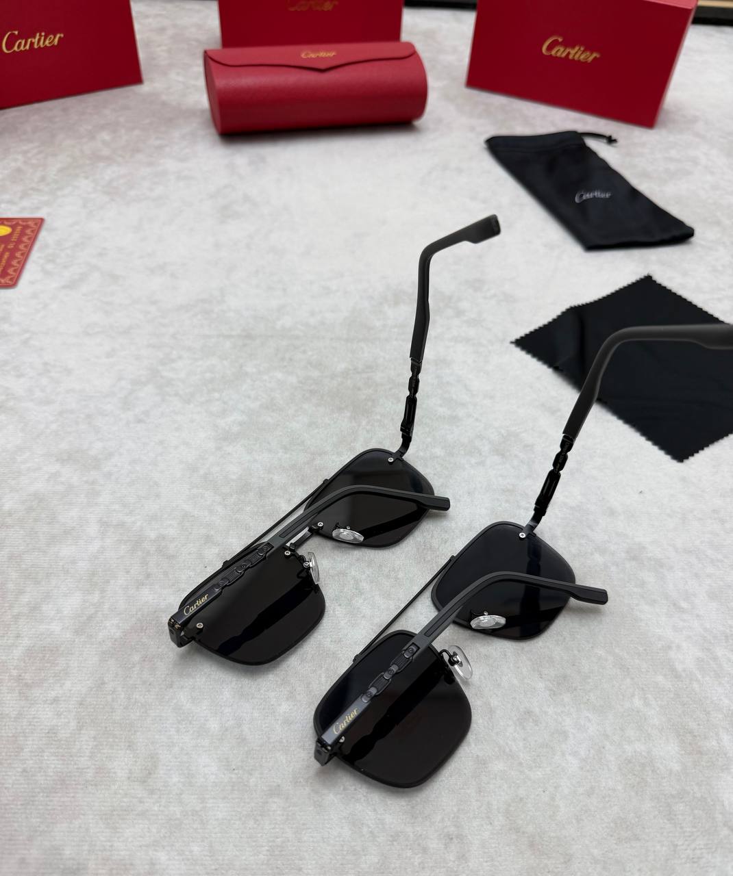 CARTIE SUNGLASSES COME WITH BOX ETC am0106