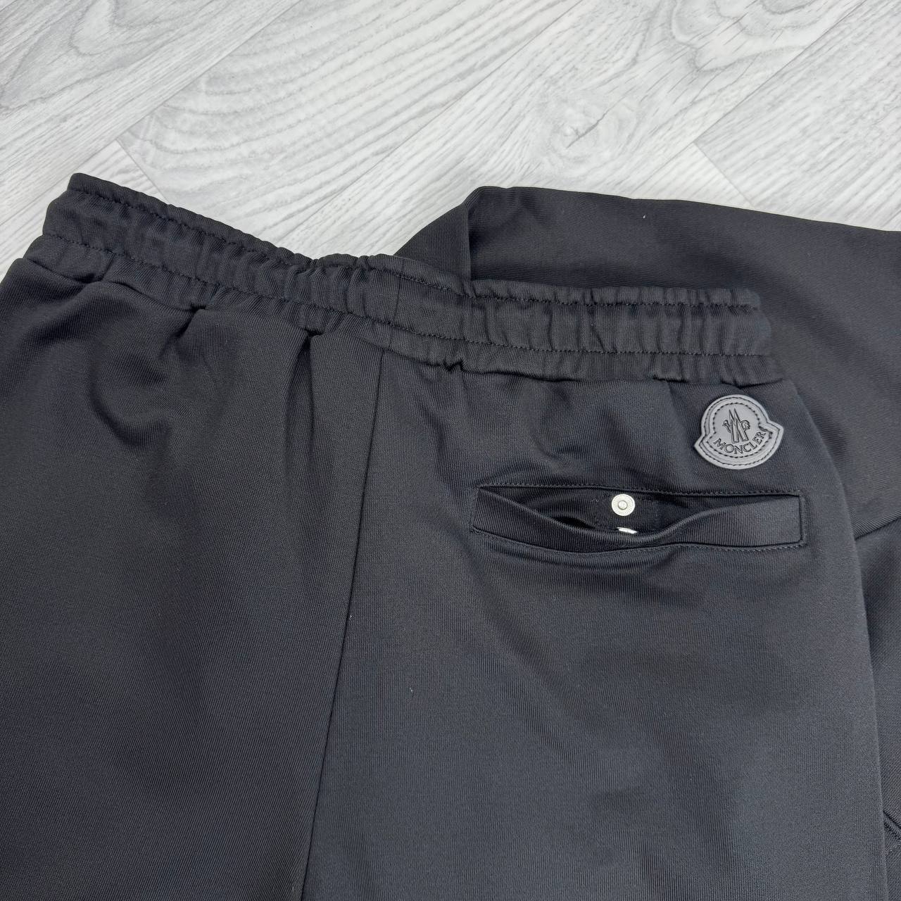Moncle tracksuit on sale sa1408