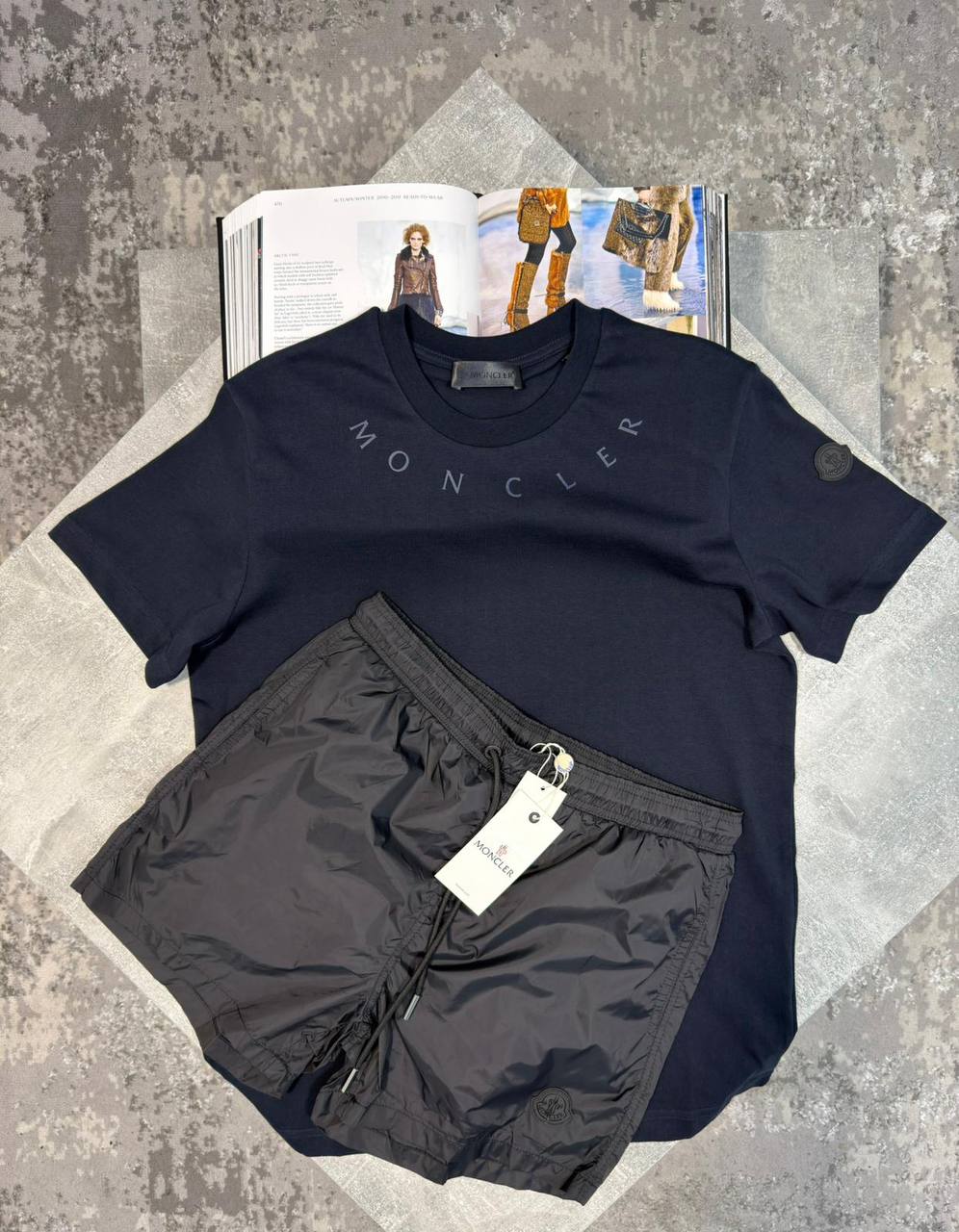 Moncle Shorts Set aj0306