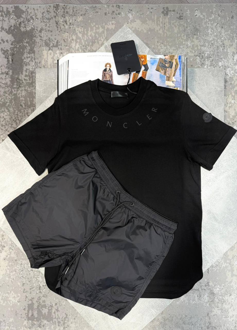 Moncle Shorts Set aj0306