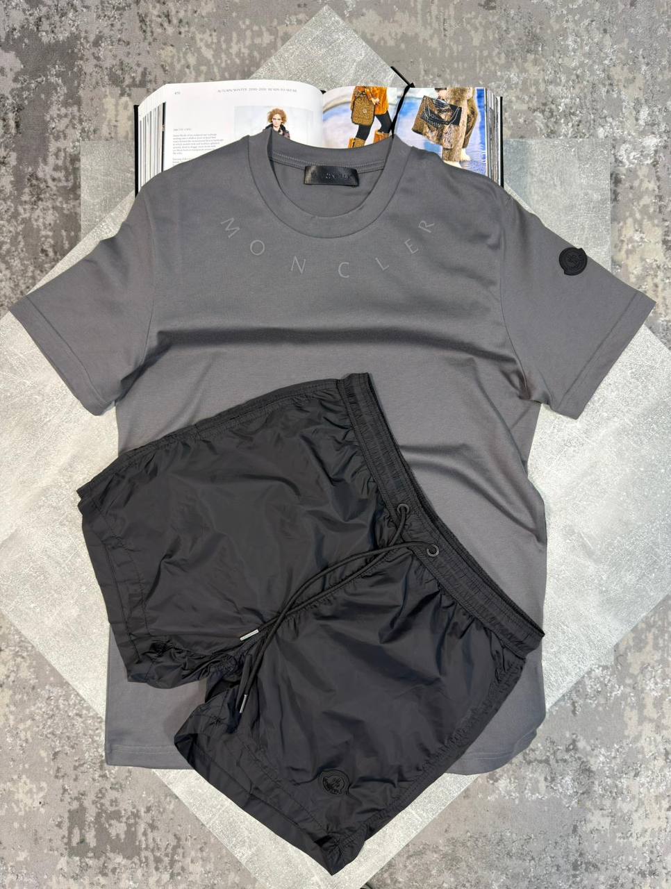 Moncle Shorts Set aj0306