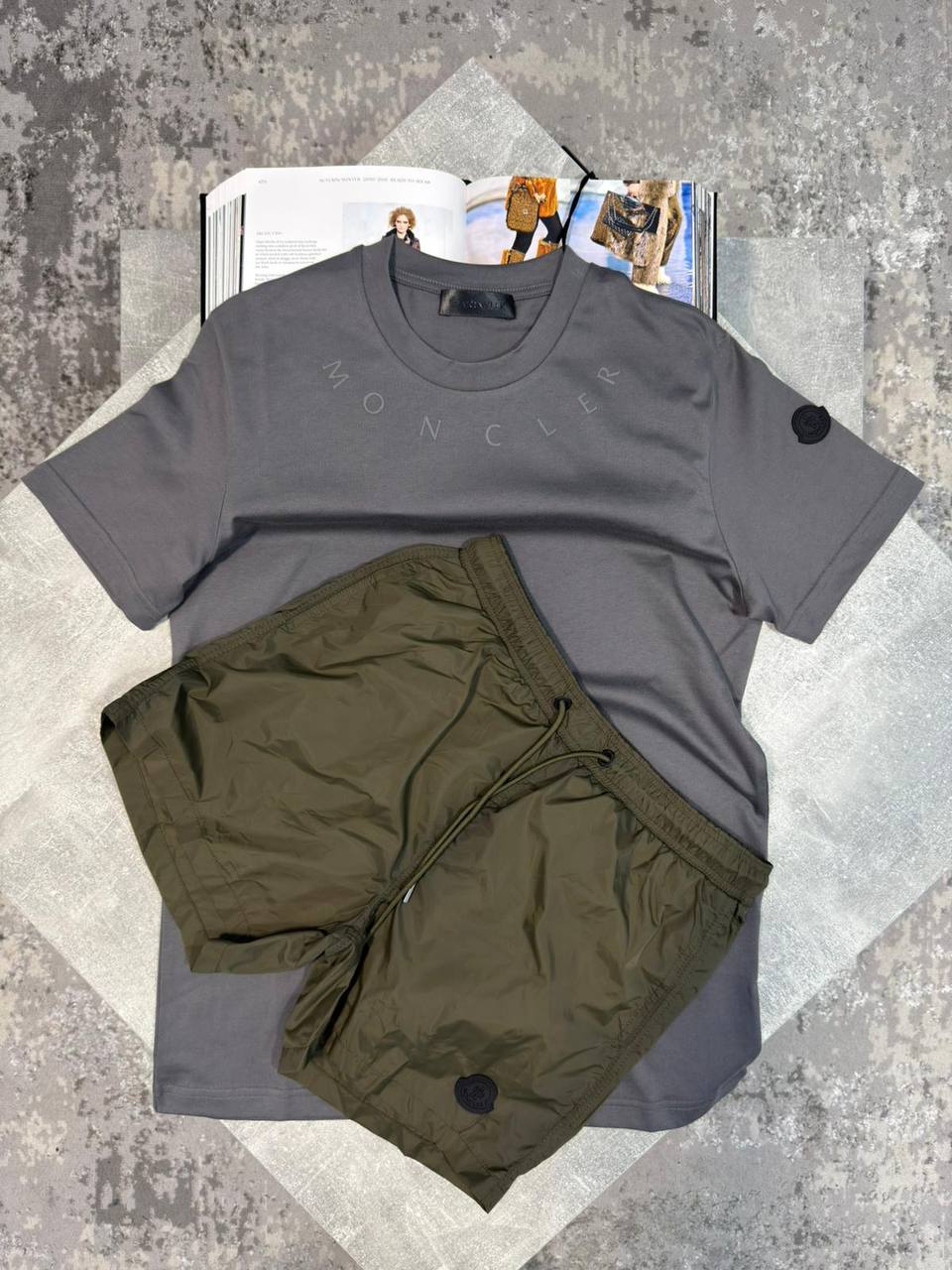Moncle Shorts Set aj0306
