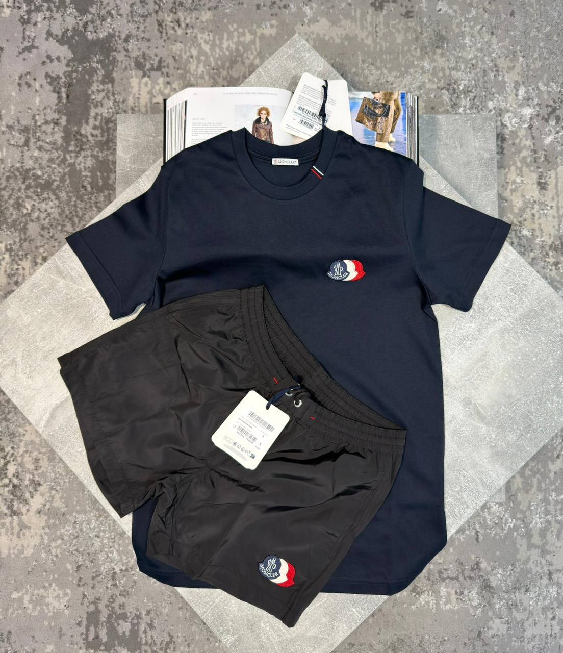 Moncle Shorts Set aj0306