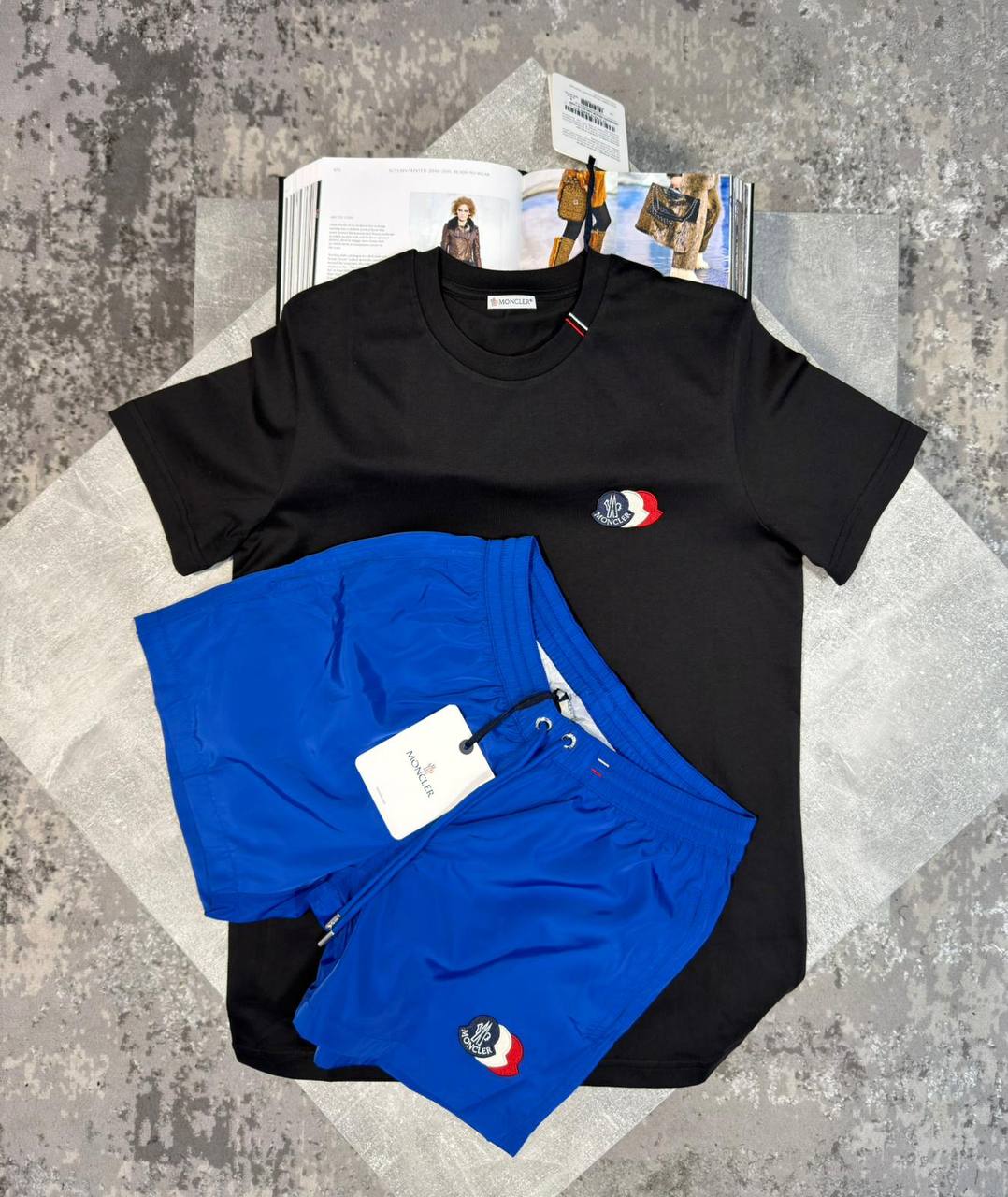 Moncle Shorts Set aj0306