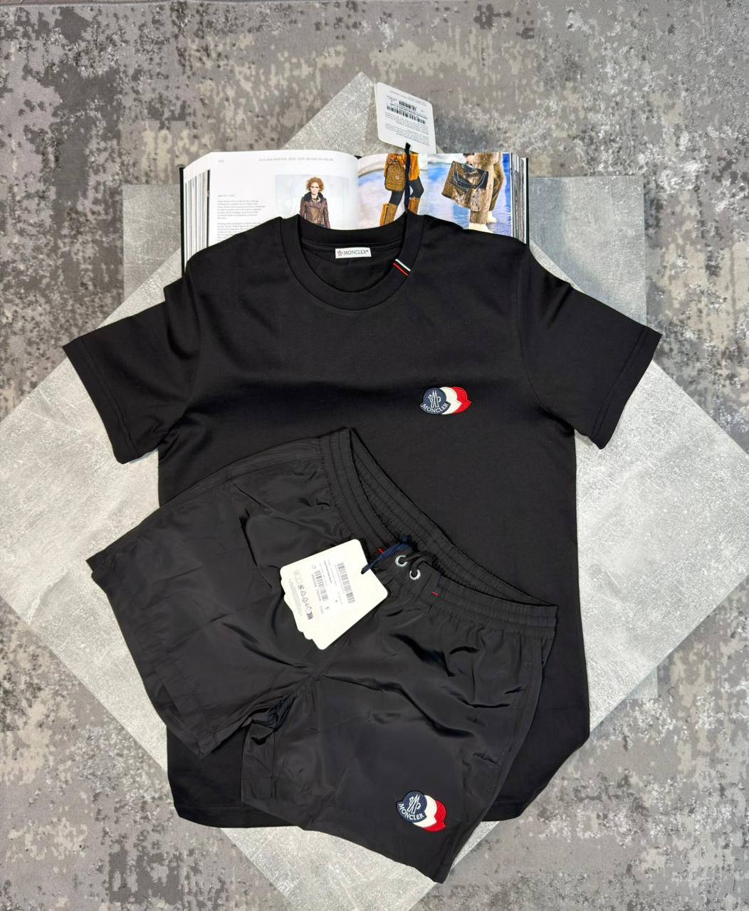 Moncle Shorts Set aj0306