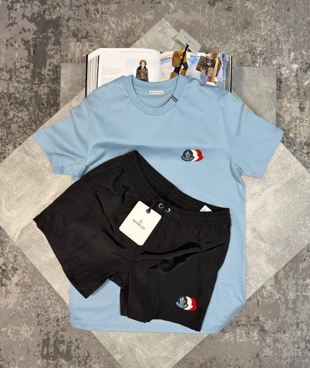 Moncle Shorts Set aj0306