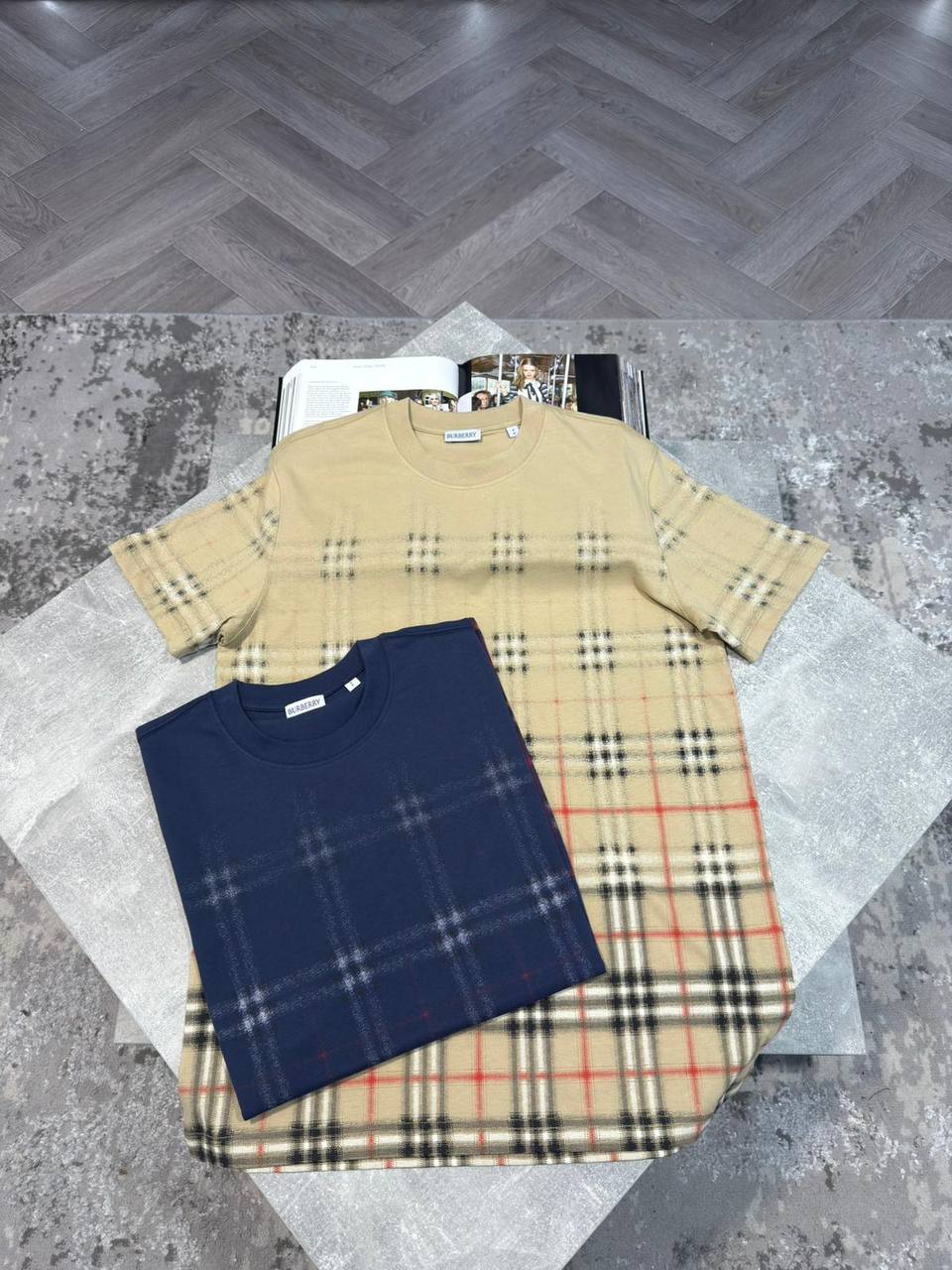 Burber Tshirt aj0306