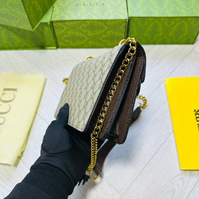 GUCC BAG WHIT BOX AVAILABLE to0606