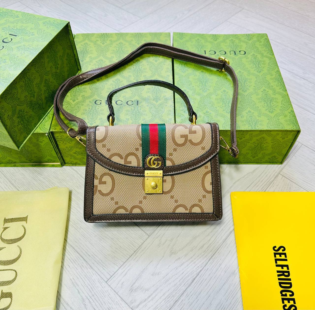 GUCC BAG WHIT BOX AVAILABLE to0606